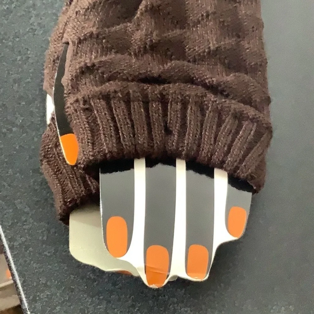 Arm Warmers - NEW - One Size fits all - nice brown textured knit - 4% Spandex - Picture 4 of 6